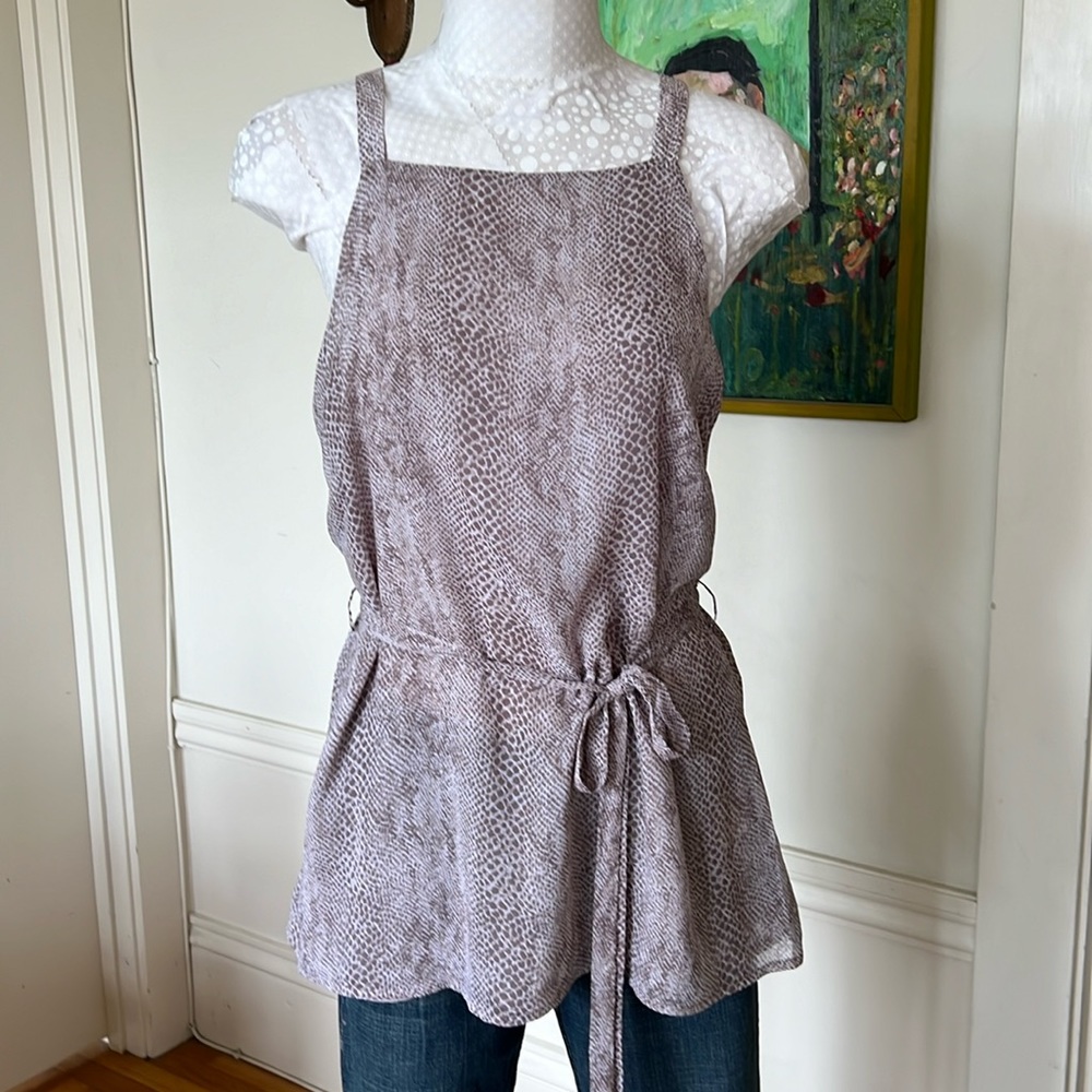 3/$20 Banana Republic Snake Print Top, Size M